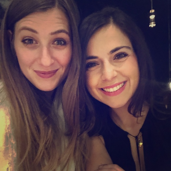 Meet your Posher, Jennifer - Picture 1 of 1